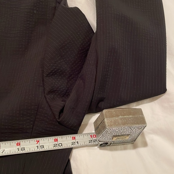 Prada men’s blazer - size 54L - Black with subtle pinstripes - Picture 13 of 16